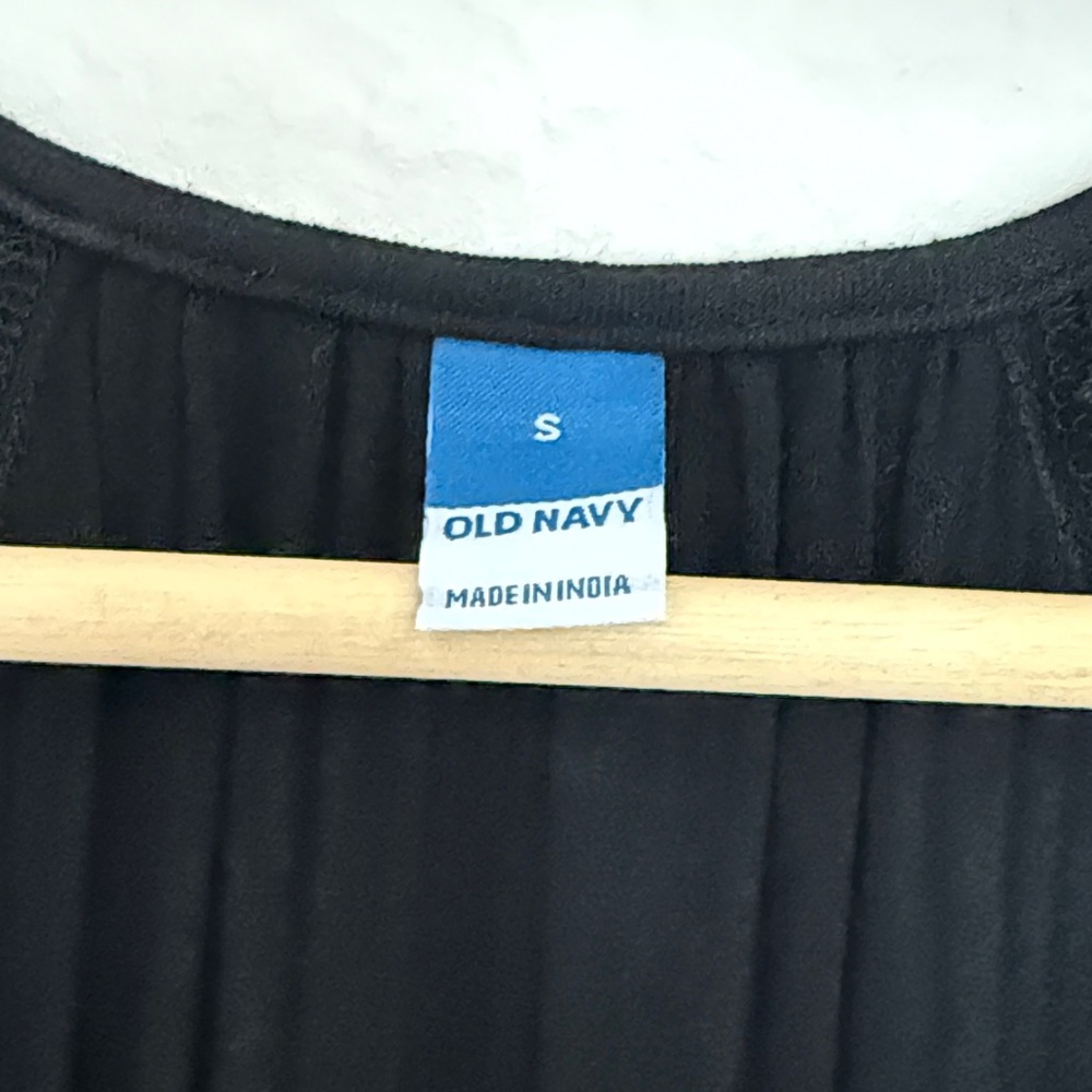 Old Navy Black Maxi Dress with White Trim - Picture 4 of 8